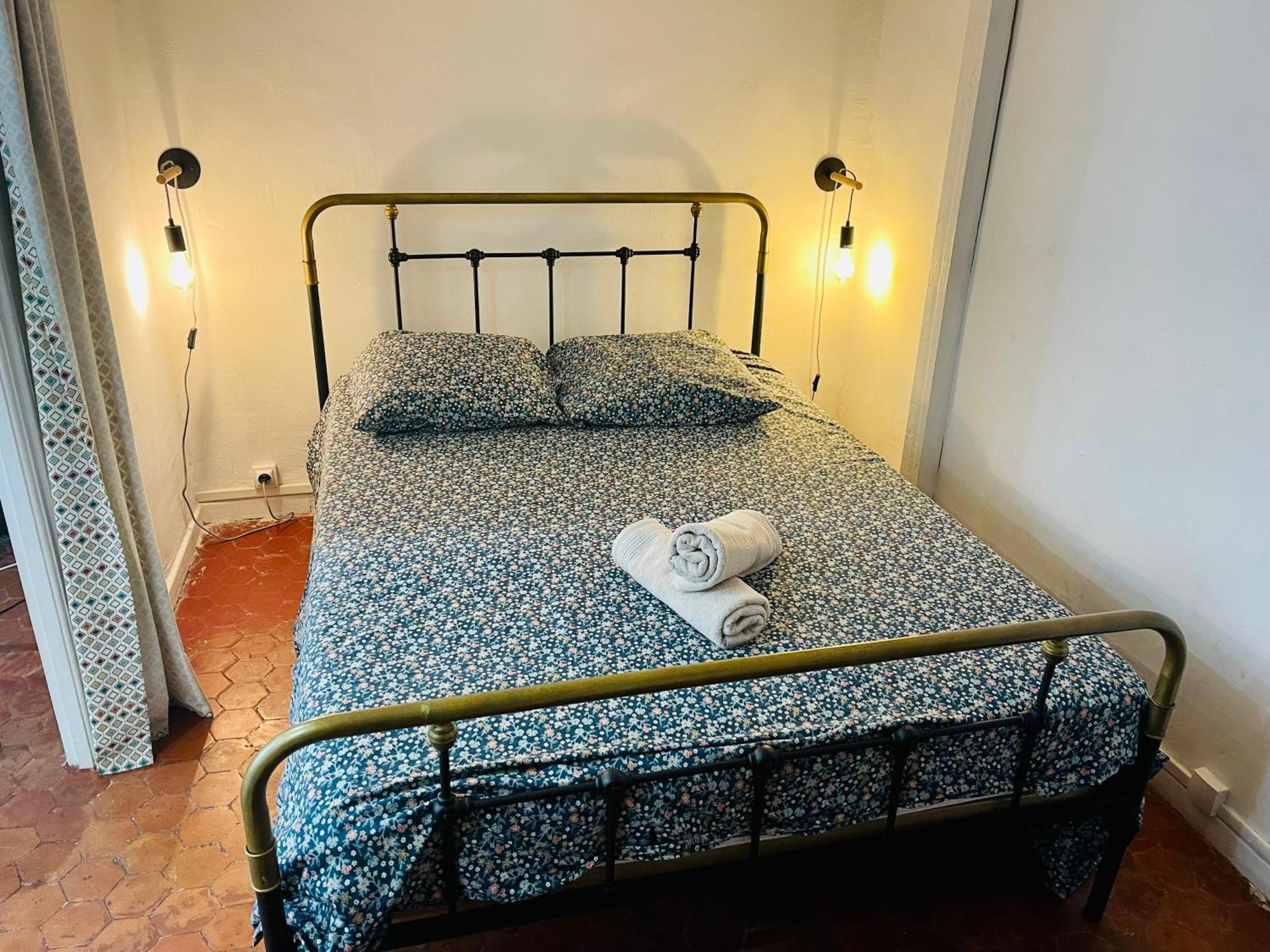 Ferienwohnung Un Petit Cocon En Plein Centre De Marseilles Exterior foto